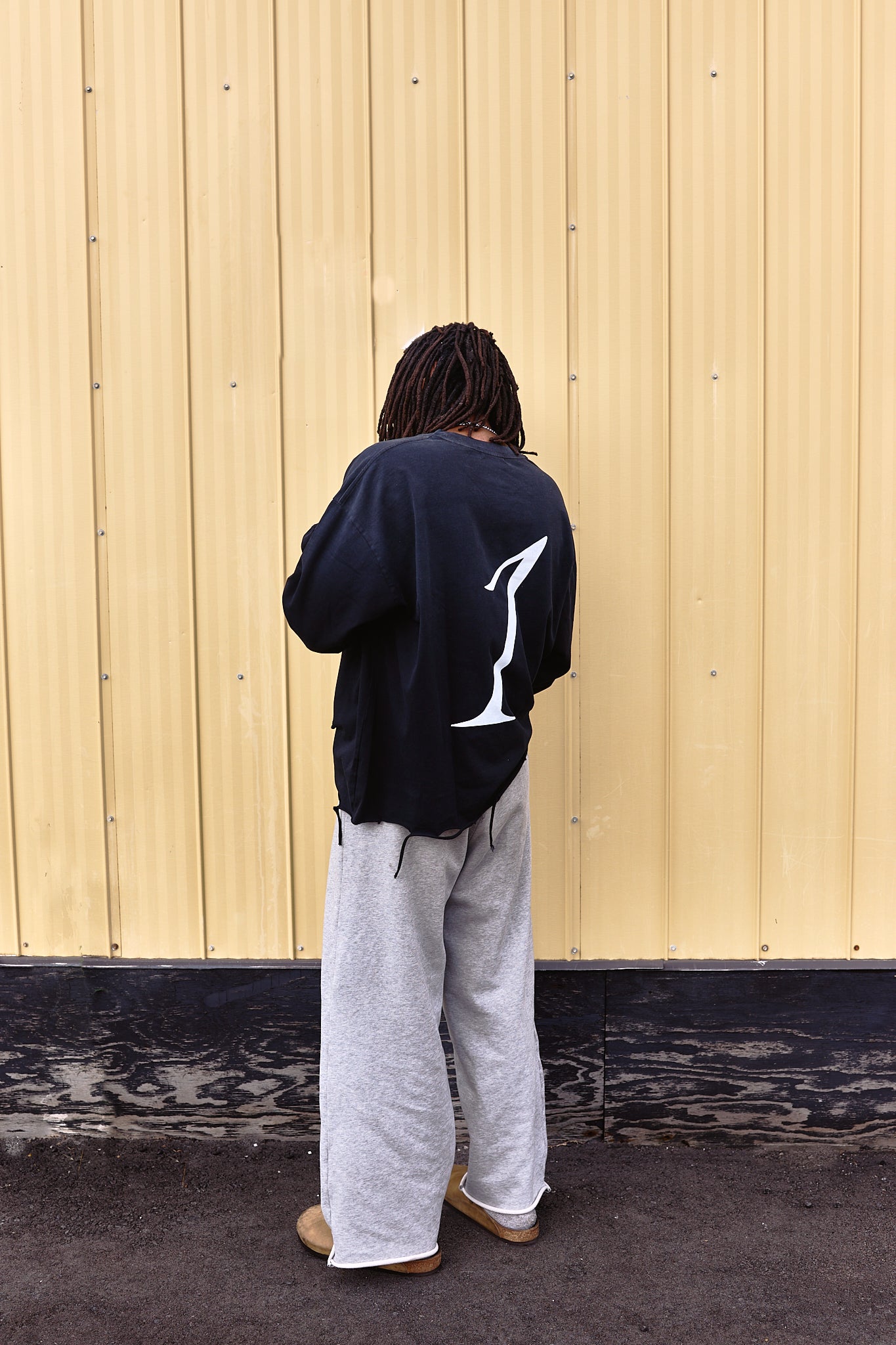 "1" | Snow Wash Distressed Long Sleeve Tee